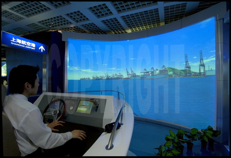 In Yangshan northern village, a video navigation simulator. With it, vessels captains and sailors can get to know particular navigation amoung the numerous wharfs and islands of the archipelago.