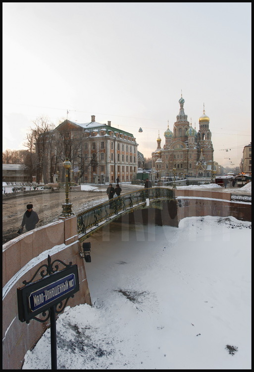The Moïka Canal and the Church of our Savior on Spilled Blood.  With its 
colorful mosaics and sculpted stone, this church, built in 1883 by Alfred 
Parland and Ignace Malichev, returns to traditional 17th Century Russian 
architecture.  After eight years of restoration, the church is once again in 
the state it was at  the beginning of the century.