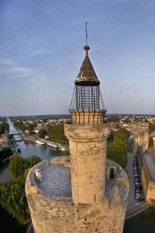 Top of the tower of Constance seen from the west.